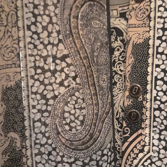 Mesmerize blouse - Picture 5 of 8